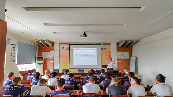 1567496161129547.png 機(jī)務(wù)維修部 趙建軍.png