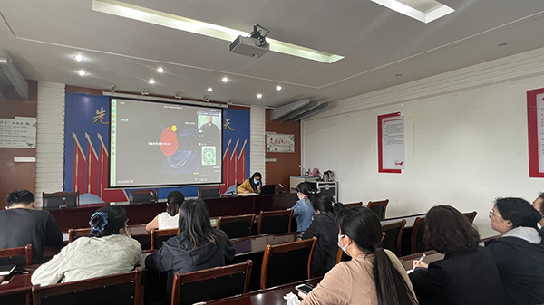 1649999656786147.jpeg 集團(tuán)公司財(cái)務(wù)人員參加網(wǎng)絡(luò)培訓(xùn).jpeg