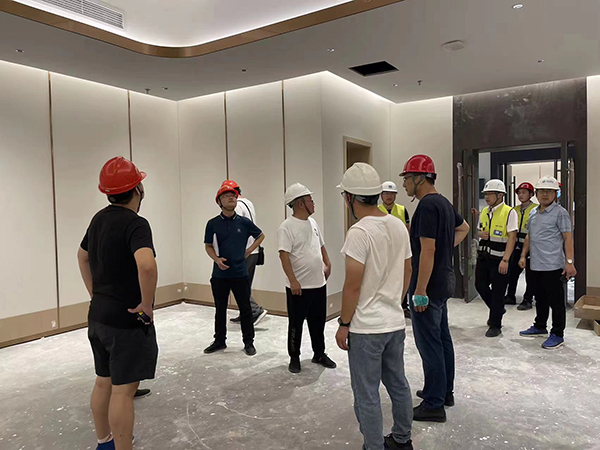 1658108808501621.jpeg T2航站樓建設(shè)項目裝飾裝修工程通過預驗收.jpeg